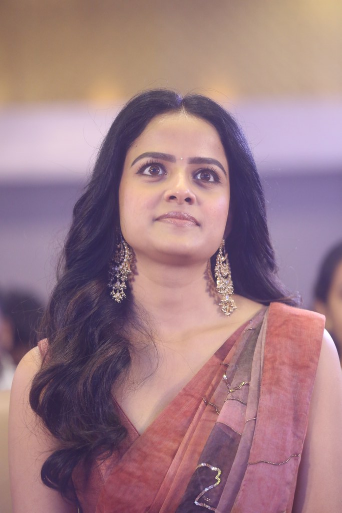 Vaishnavi Chaitanya Saree Looks in Epic Pre Release Event