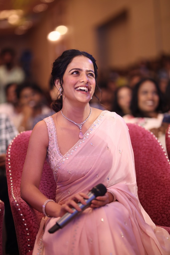 Vaishnavi Chaitanya Shines in Saree at Epic Trailer Launch Event