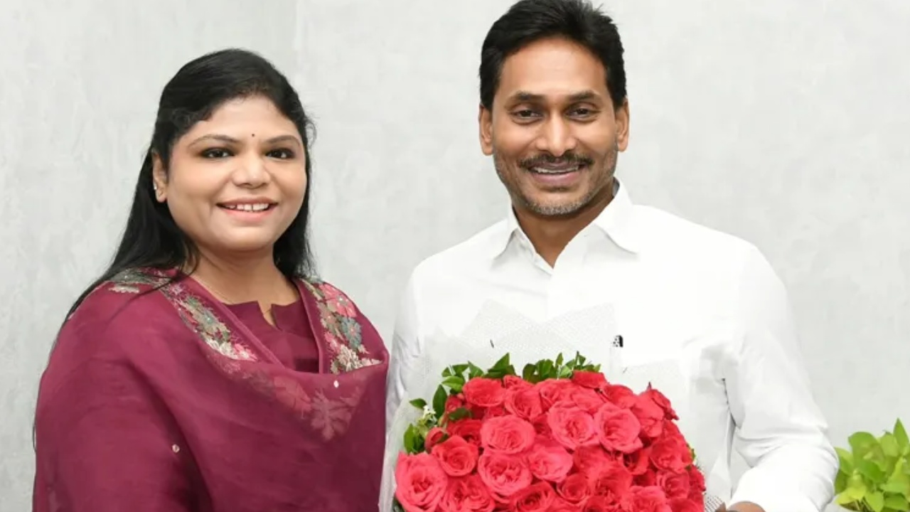 YS Jagan : వైఎస్ జగన్‌తో బొత్స సత్యనారాయణ కుమార్తె అనూష భేటీ..
