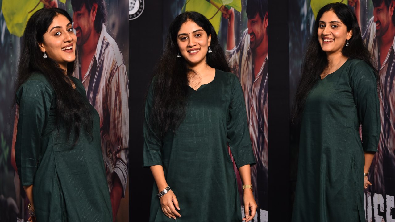 Dhanya Balakrishna : సింపుల్ లుక్స్‌లో ధన్య బాలకృష్ణ.. ఫొటోలు..