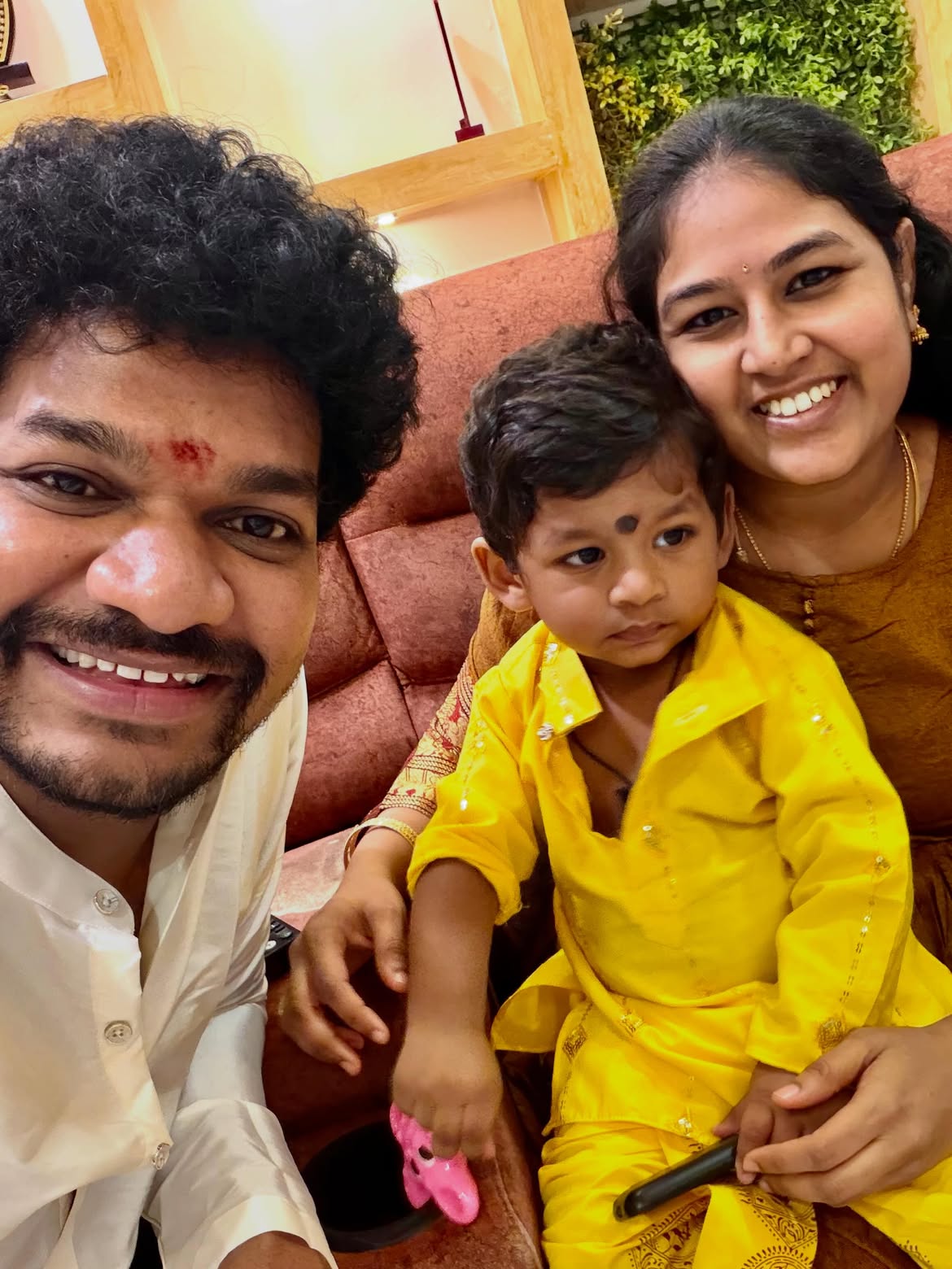 Jabardasth Avinash Shares Cute Photos with His Son