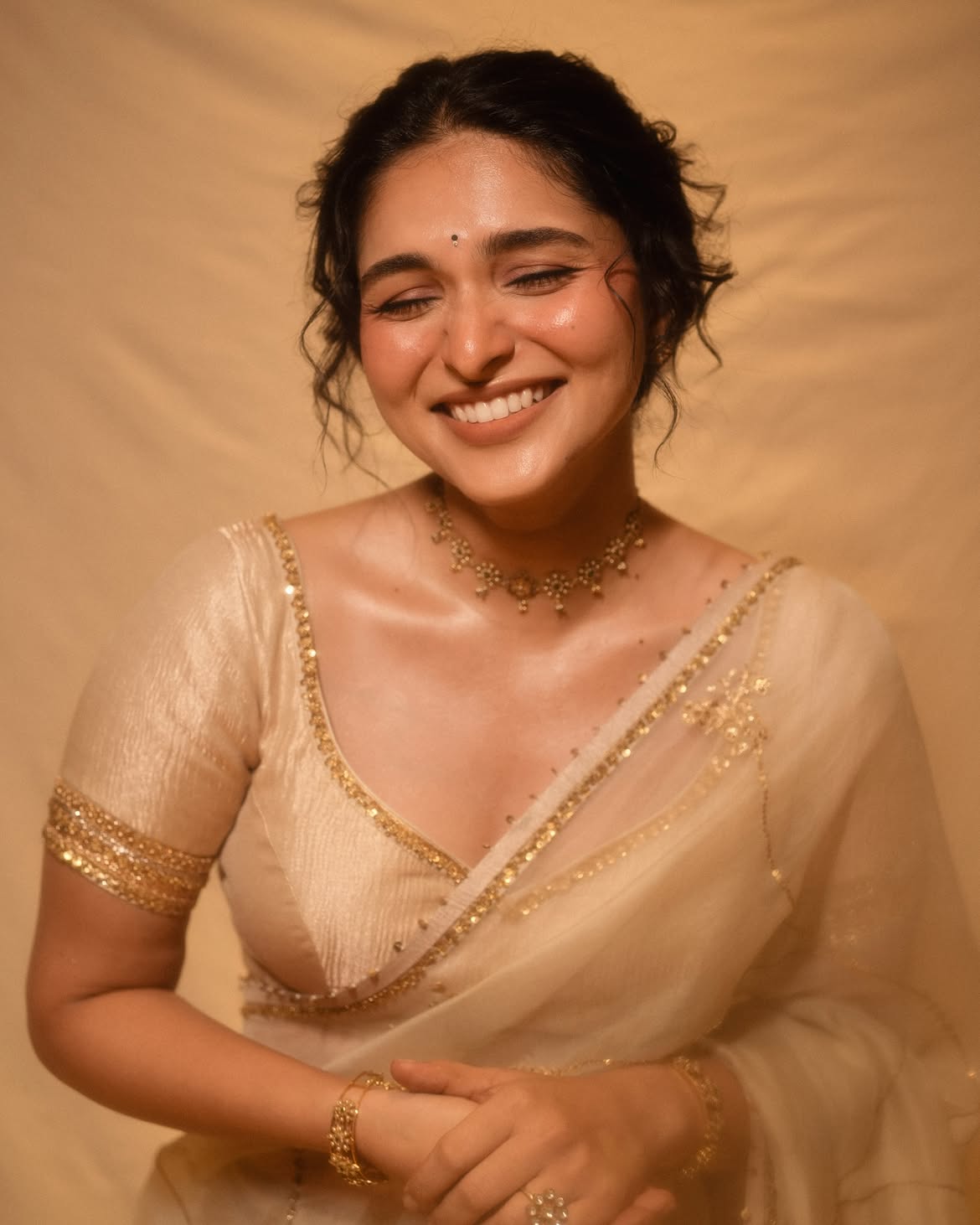 Kayadu Lohar Cute Photos in Saree