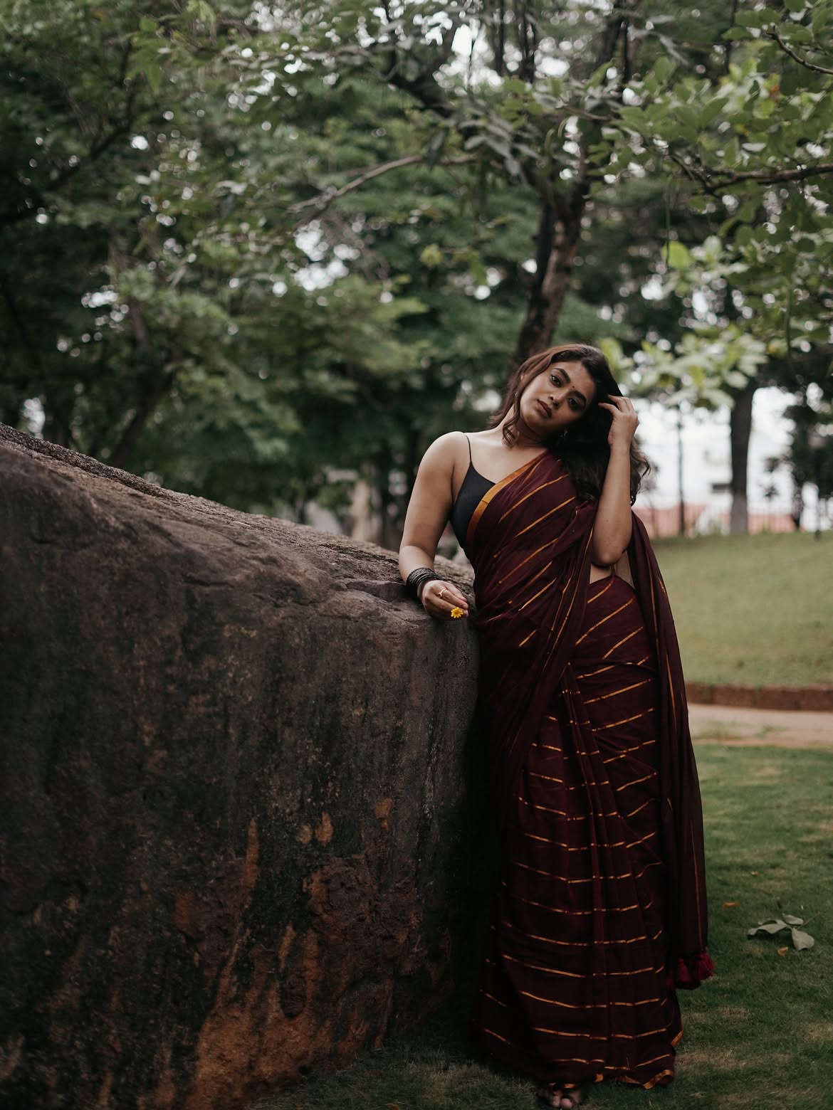 Yamini Bhaskar Super Looks in Saree