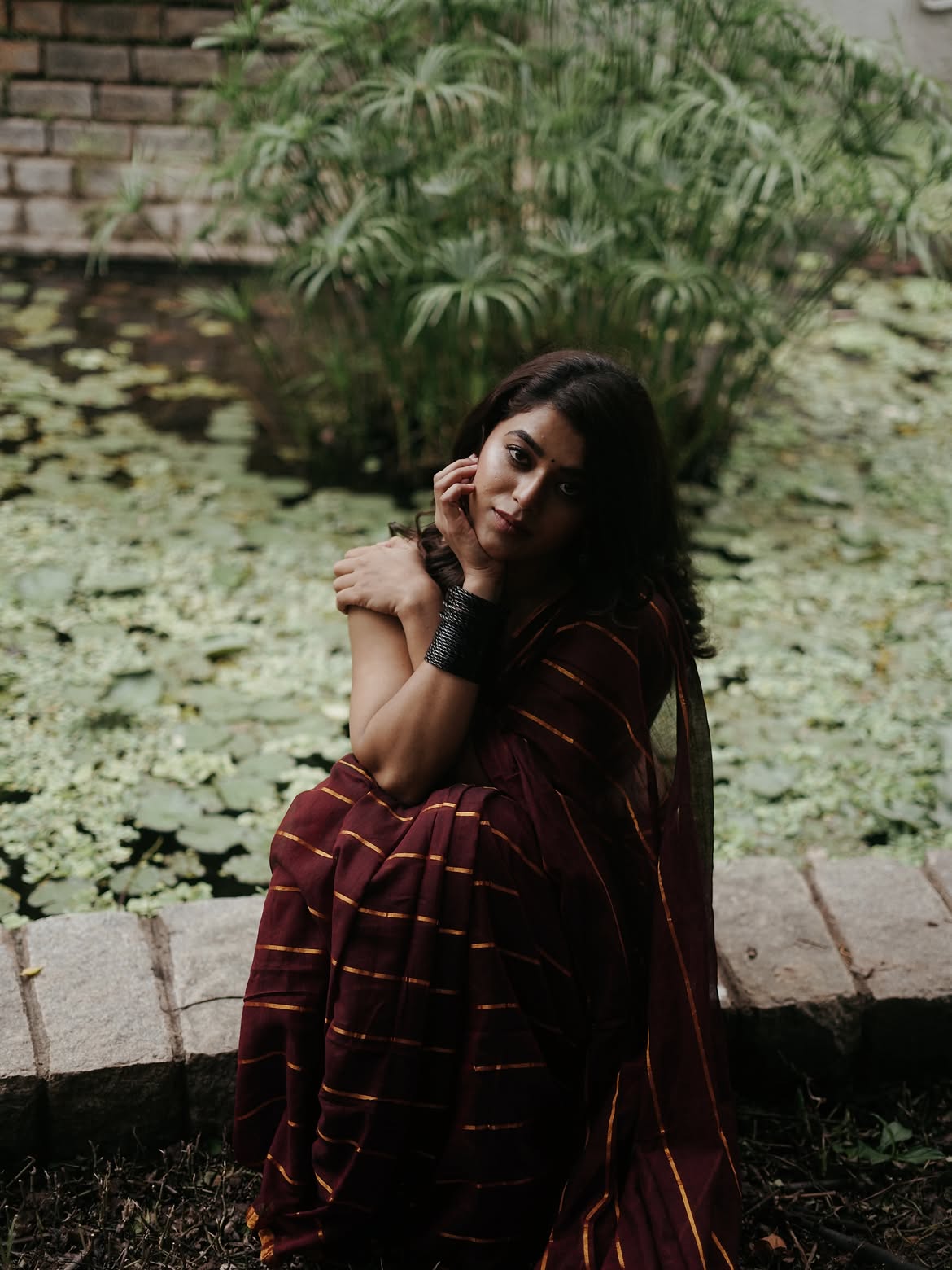 Yamini Bhaskar Super Looks in Saree