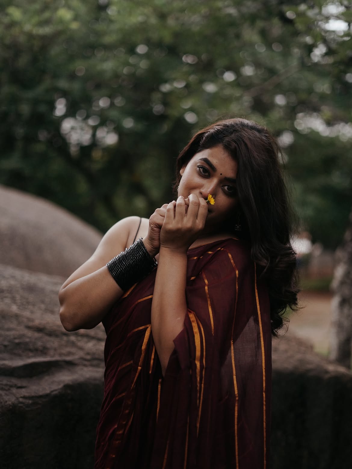 Yamini Bhaskar Super Looks in Saree
