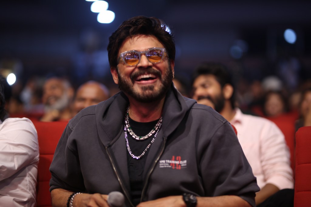 Aadarsha Kutumbam Pre Release Event