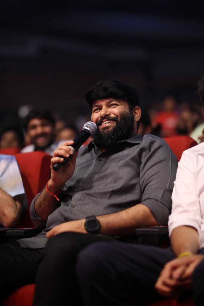 Aadarsha Kutumbam Pre Release Event