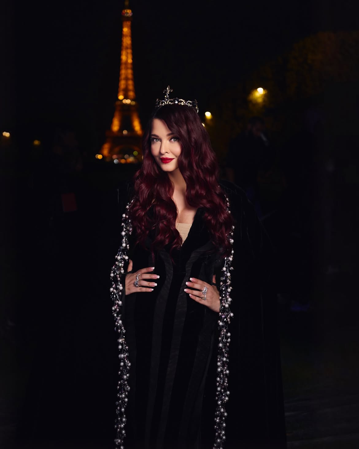 Aishwarya Rai Bachchan Latest Paris Fashion Week Photos
