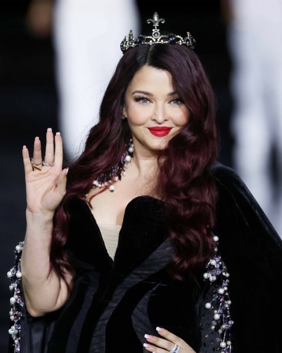 Aishwarya Rai Bachchan Latest Paris Fashion Week Photos