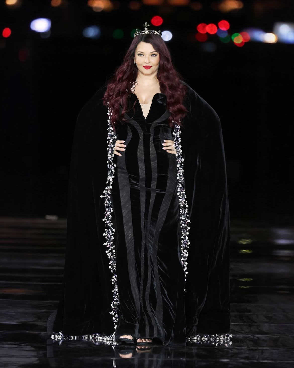 Aishwarya Rai Bachchan Latest Paris Fashion Week Photos