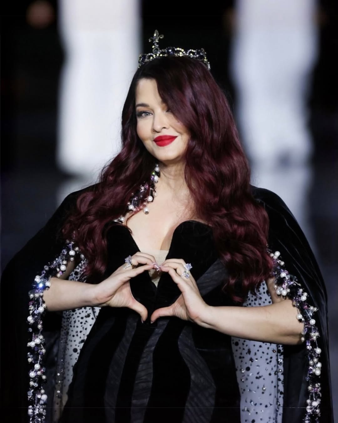 Aishwarya Rai Bachchan Latest Paris Fashion Week Photos