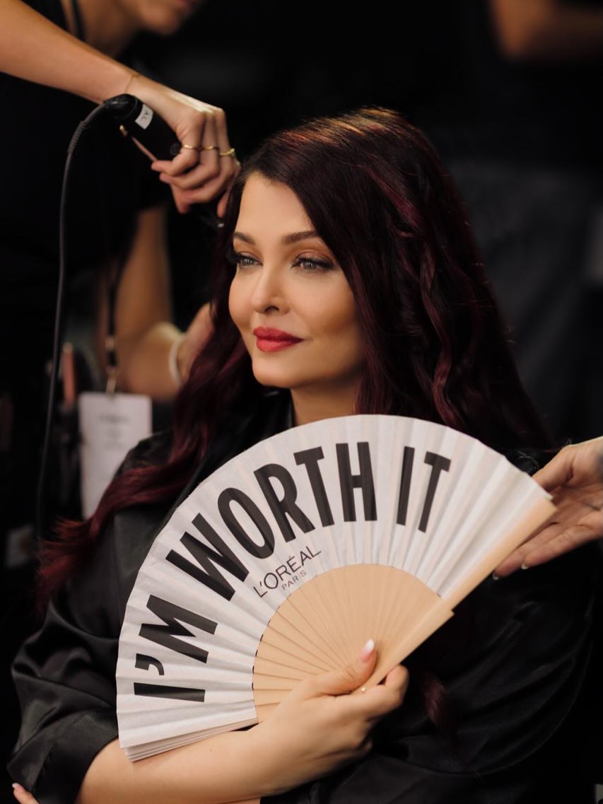 Aishwarya Rai Bachchan Latest Paris Fashion Week Photos