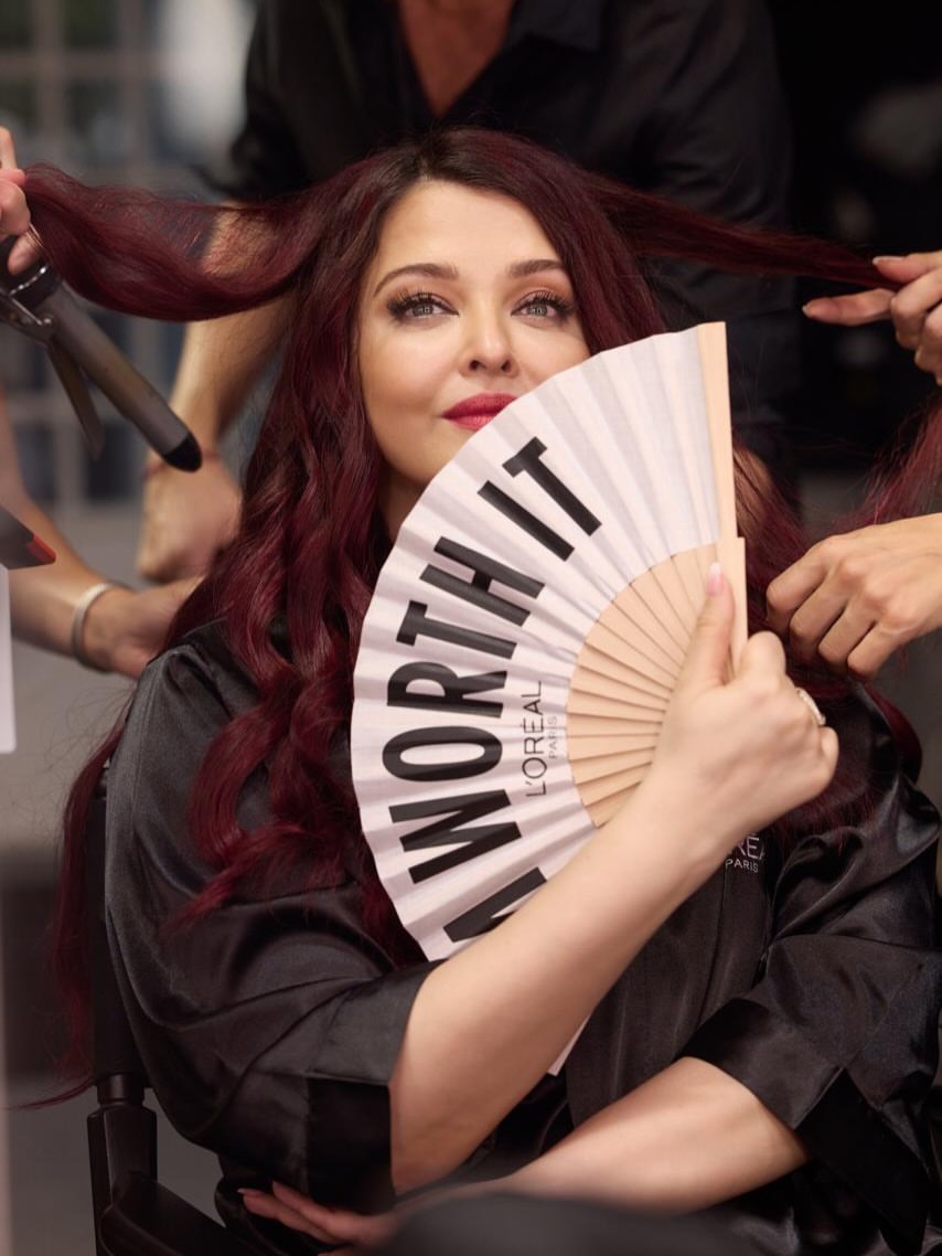 Aishwarya Rai Bachchan Latest Paris Fashion Week Photos