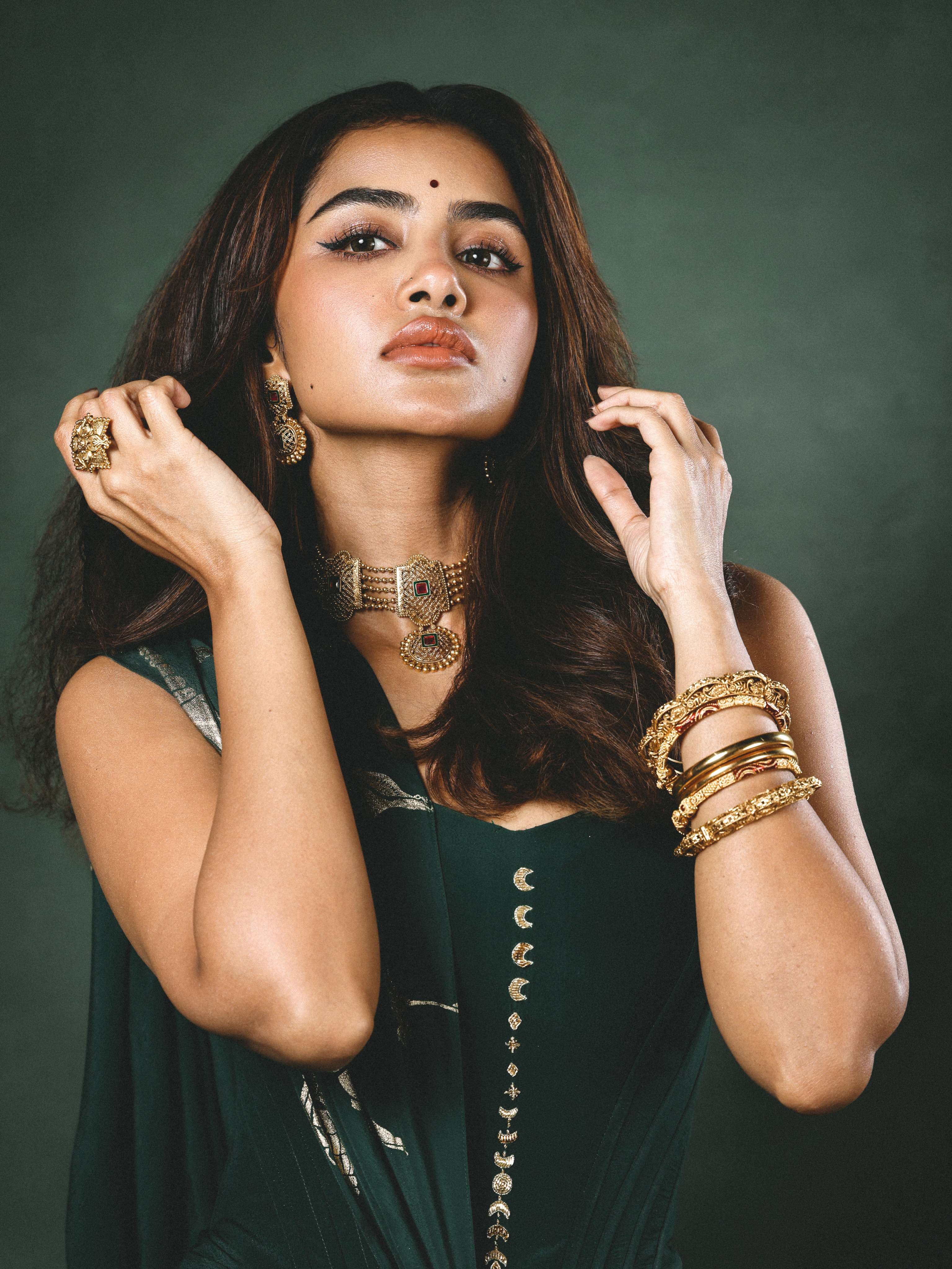 Anupama Parameswaran New Saree Poses