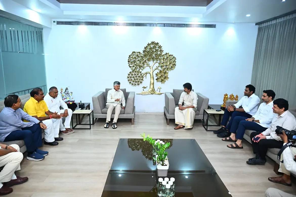 Tamilnadu CM Vijay Meets AP CM Chandrababu Naidu and Nara Lokesh