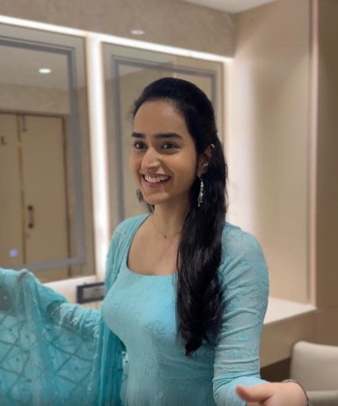 Anchor Charmilla Latest Cute Photos