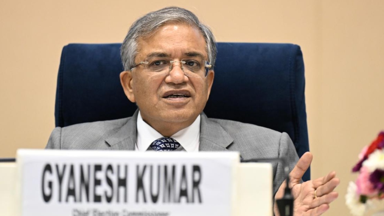 Gyanesh Kumar : సీఈసీ జ్ఞానేశ్ కుమార్‌‌కు బిగ్ షాక్.. 20ఏళ్ల నాటి కేసు మళ్లీ తెరపైకి..