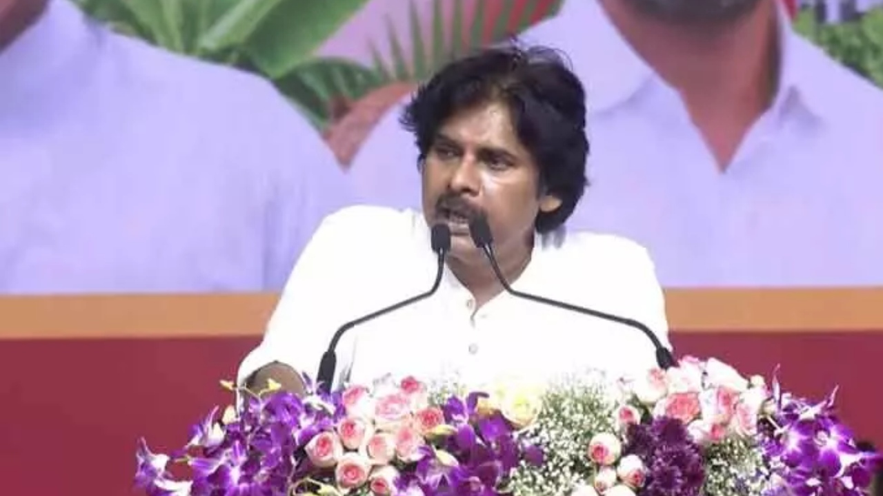 Pawan Kalyan : స్థానిక ఎన్నికల్లో జనసైనికులకు ప్రాధాన్యం ఇవ్వాలి.. కూటమి నేతలకు పవన్ కీలక సందేశం!