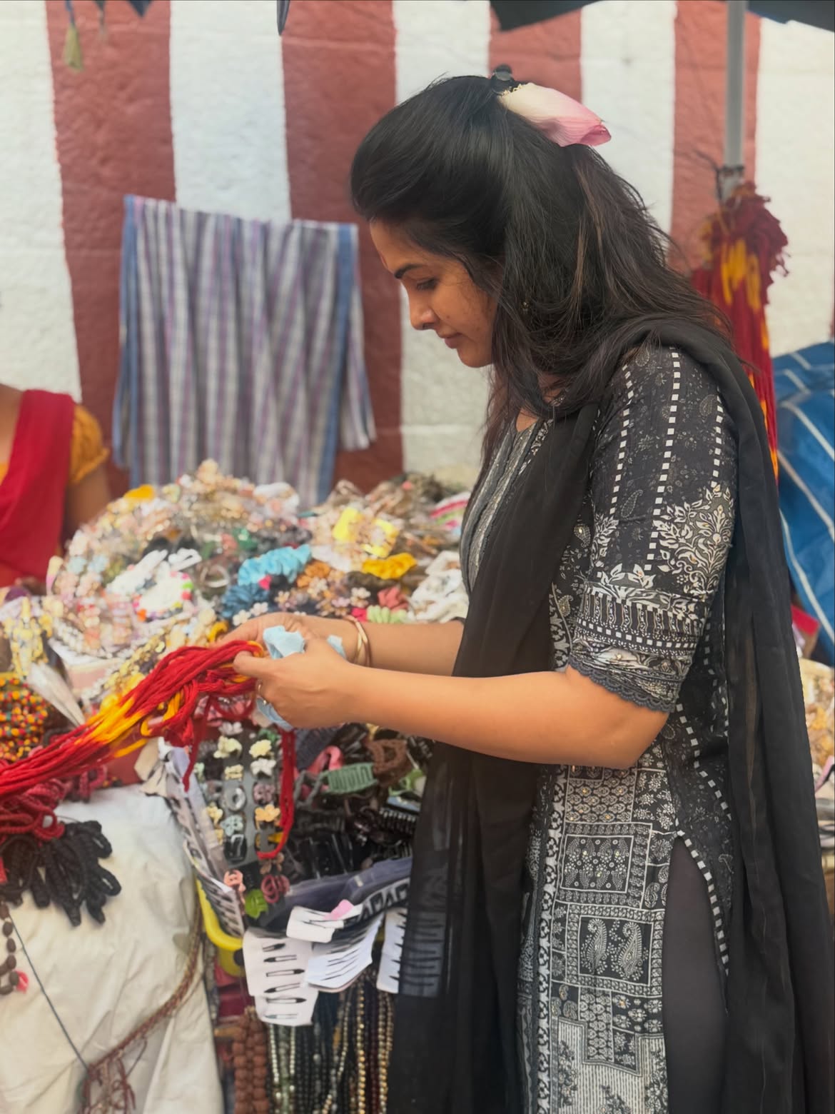 Divi Visits Padmavathi Ammavaru Temple Tiruchanoor