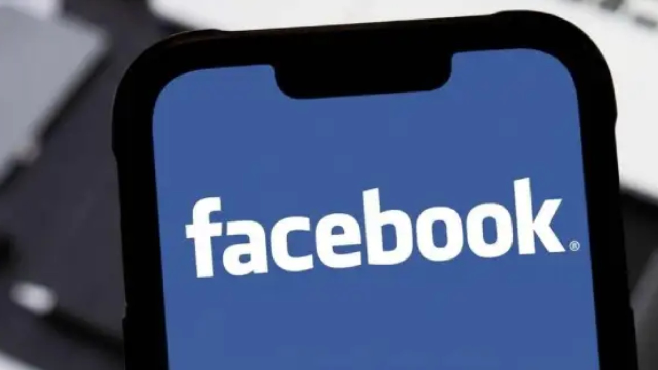 Facebook : ఫేస్‌బుక్ యూజర్లకు బిగ్ న్యూస్.. పూర్తిగా మారిపోతుంది.. ఓపెన్ చేయగానే ఇకపై ఫుల్‌స్క్రీన్ వీడియోలు!