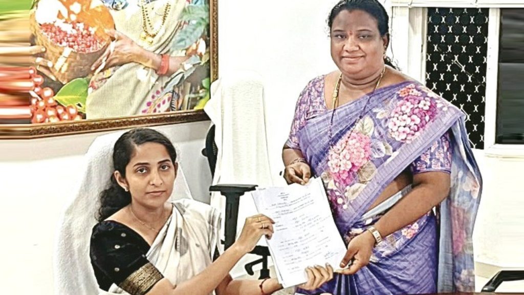 Goddeti Madhavi: స్థానిక పోరులో సంచలనం.. జెడ్పీటీసీ బరిలో మాజీ ఎంపీ గొడ్డేటి మాధవి నామినేషన్!