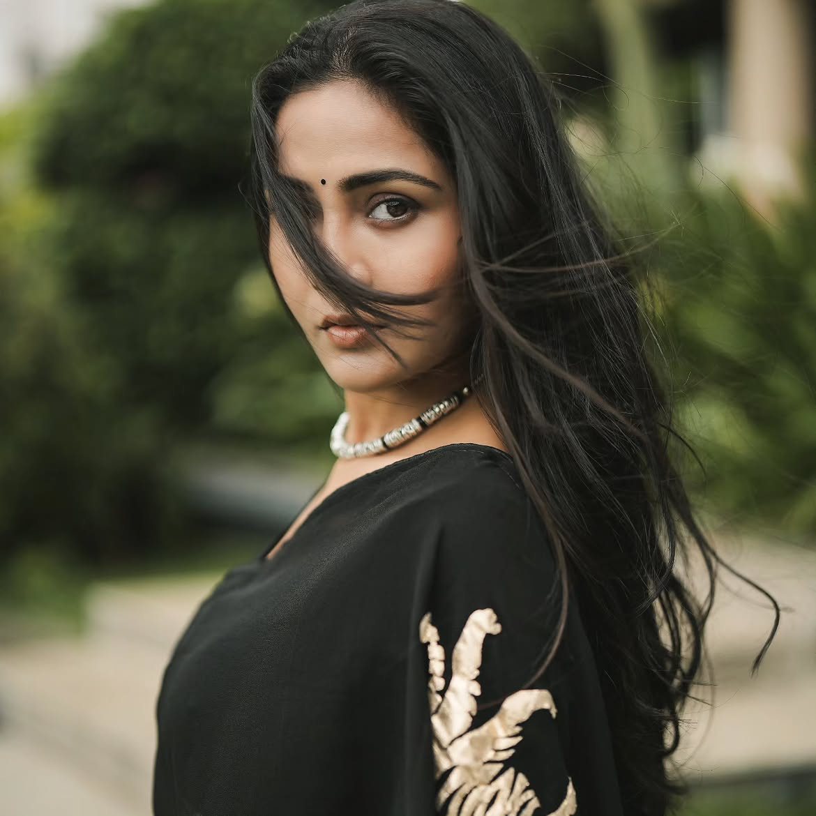 Gayathri Simhadri Stunning Looks in Black Saree