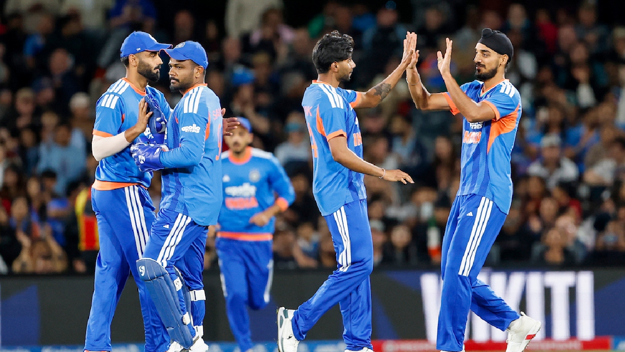 IND vs NZ : దంచికొట్టిన గ్లెన్ ఫిలిప్స్.. భార‌త్ ముందు భారీ లక్ష్యం..