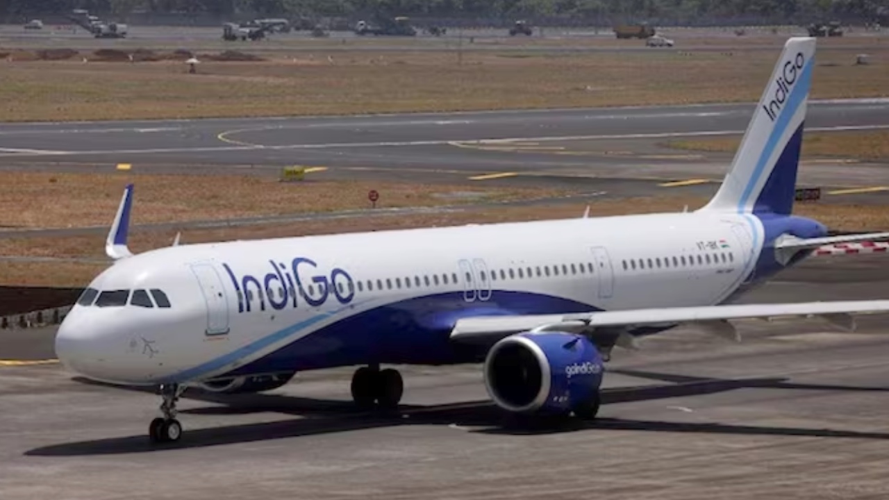 Indigo Flight : ఇండిగో విమానంలో ఒక్కసారిగా మంటలు.. శంషాబాద్‌లో ఎమర్జెన్సీ ల్యాండింగ్.. అసలేం జరిగిందంటే?