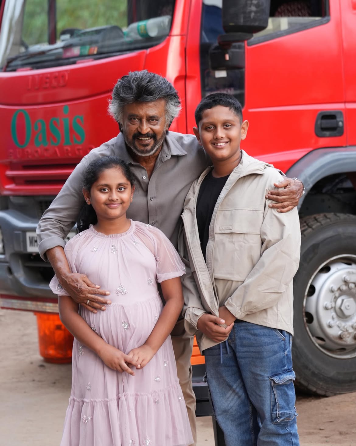 Jani Master Shares Photos with Rajinikanth