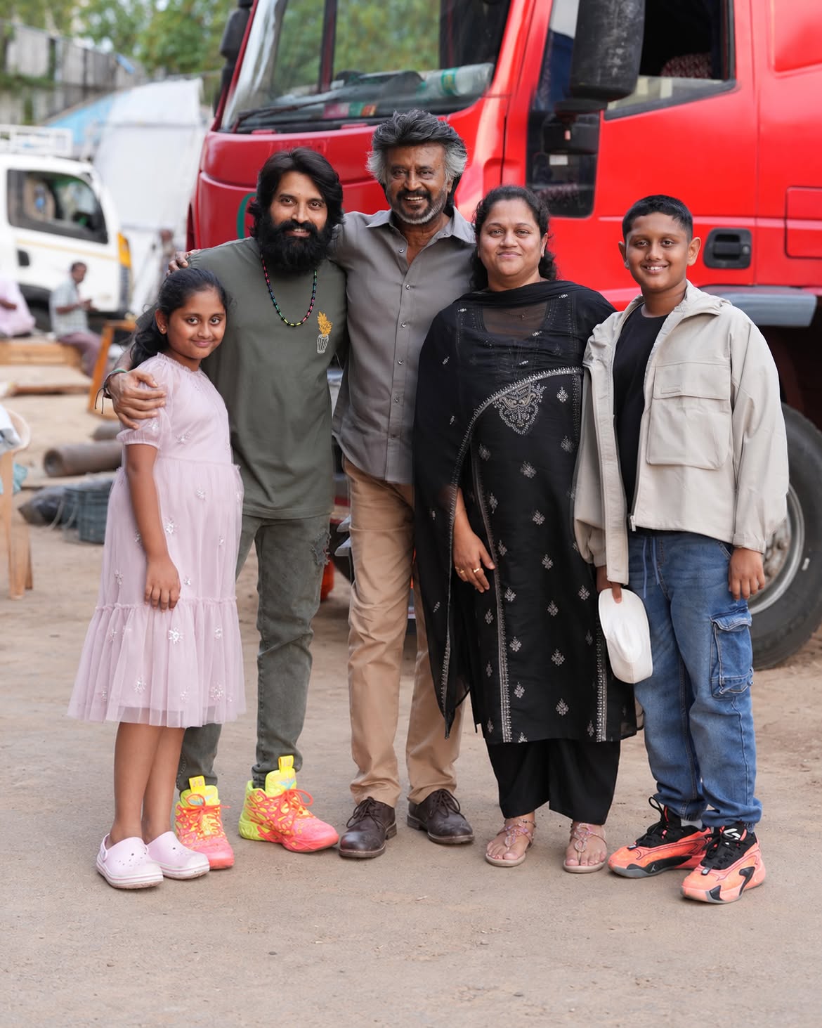 Jani Master Shares Photos with Rajinikanth