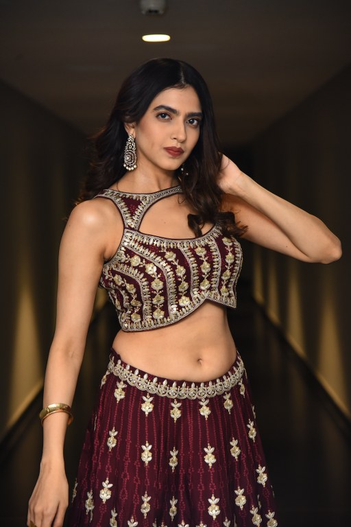Kashika Kapoor Stunning Looks