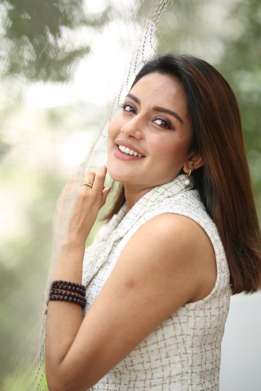 Mahima Nambiar Entry into Tollywood With Sree Vishnu Comrade Kalyan Movie