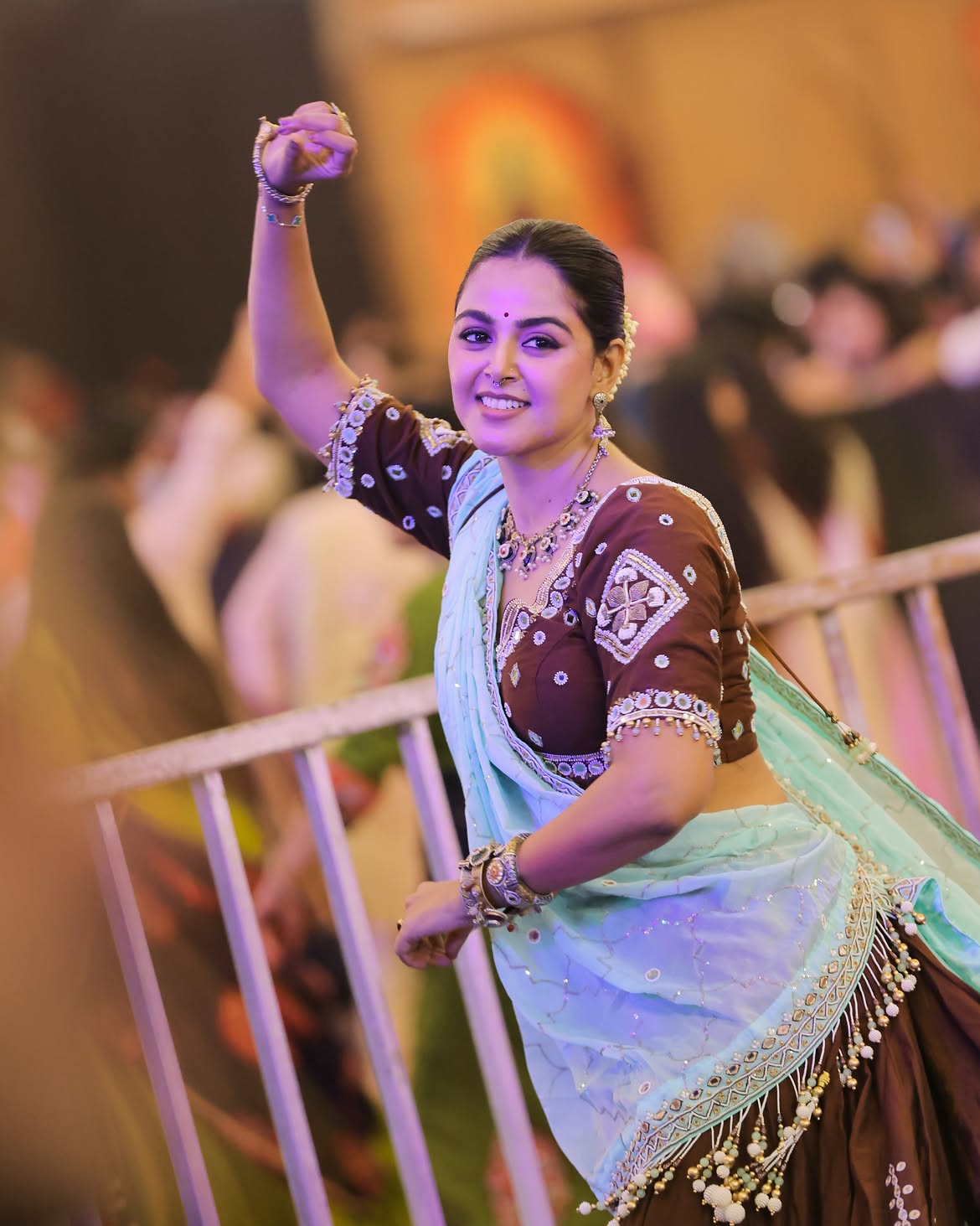 Monal Gajjar Garba Dance