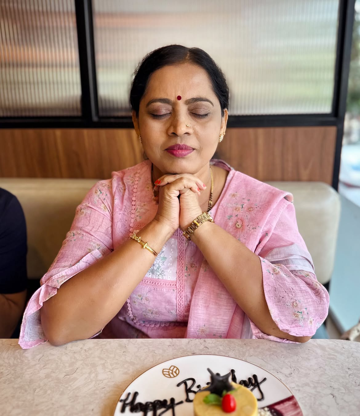 Nabha Natesh Celebrates her Mother Birthday