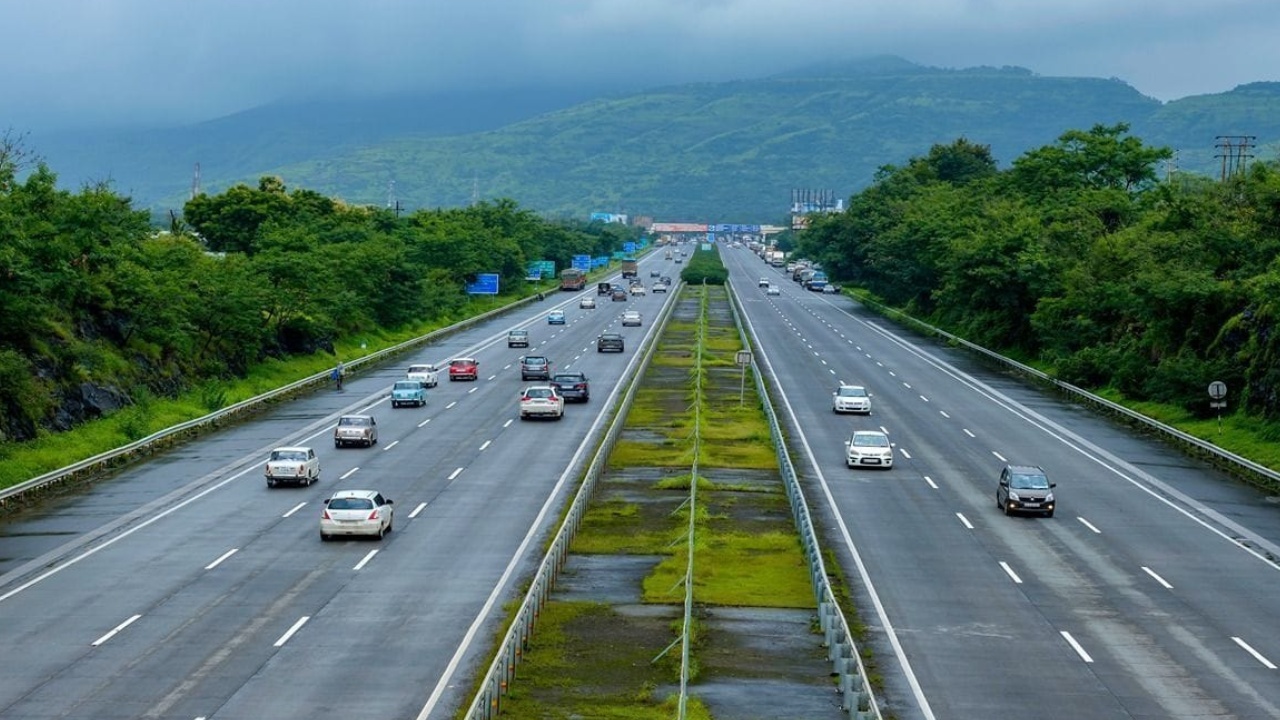 Traffic Challan Rules : వాహనదారులకు గుడ్‌న్యూస్.. ఎక్స్‌ప్రెస్‌వేలపై 120 కి.మీ. వేగంతో దూసుకెళ్తున్నారా? కానీ..