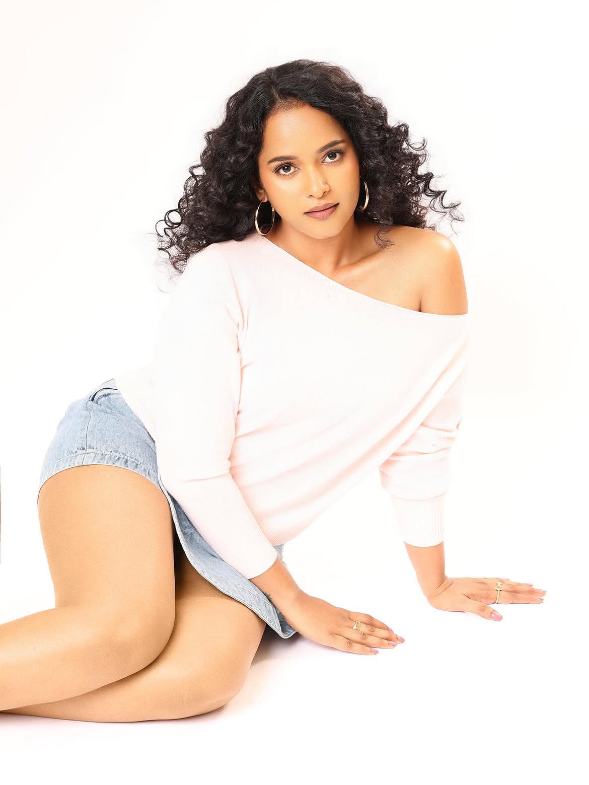 Pavani Karanam Sizzling Photos in Short Skirt