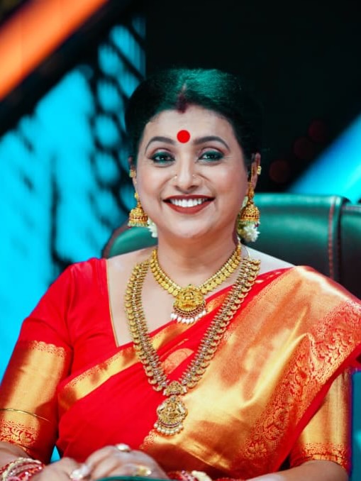 Roja Selvamani Latest Looks in Silk Saree