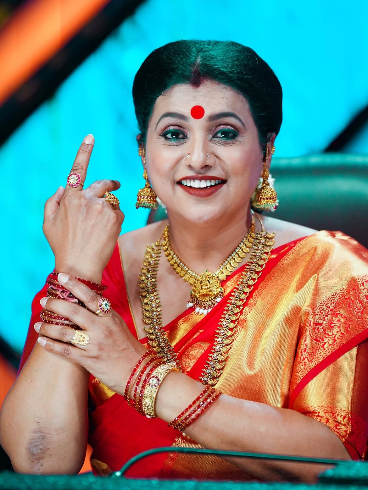 Roja Selvamani Latest Looks in Silk Saree