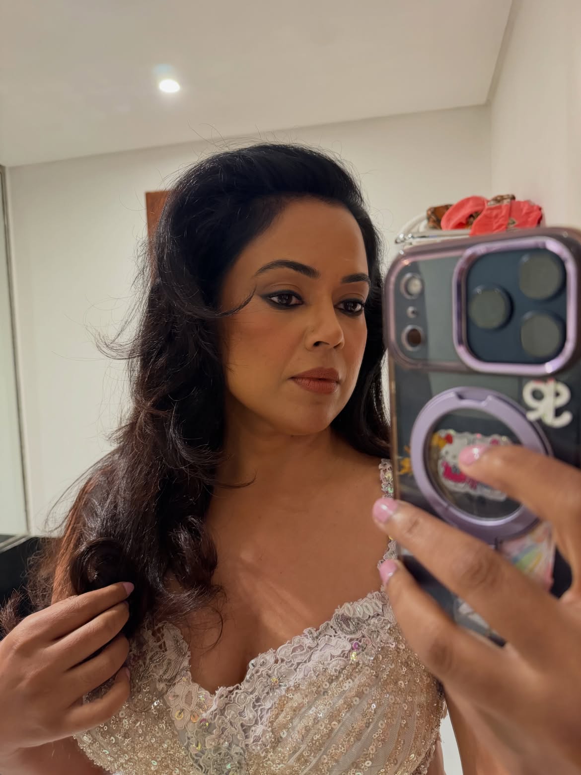Sameera Reddy Shines in Saree