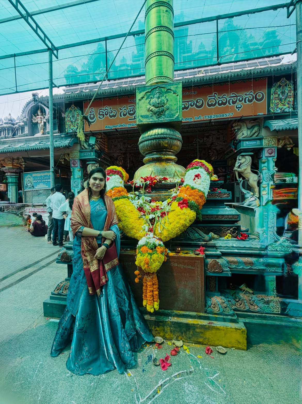 Jabardasth Satya Sri Visits Nidadavolu Kota Sattemma Thalli Temple