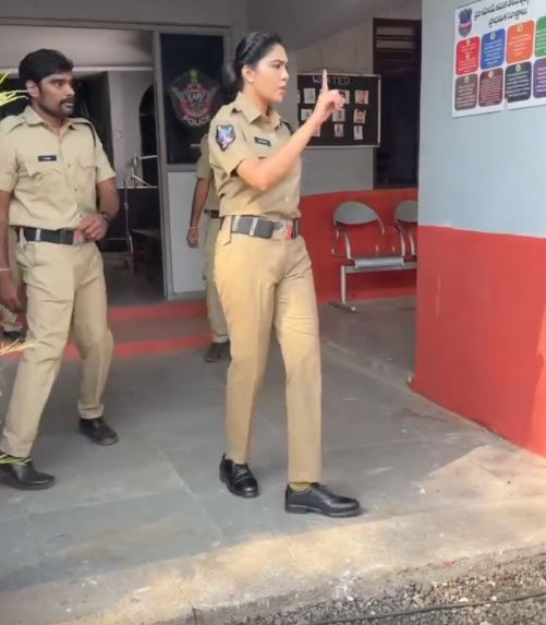 Satya Sri Shares Na Wife Missing Working Stills