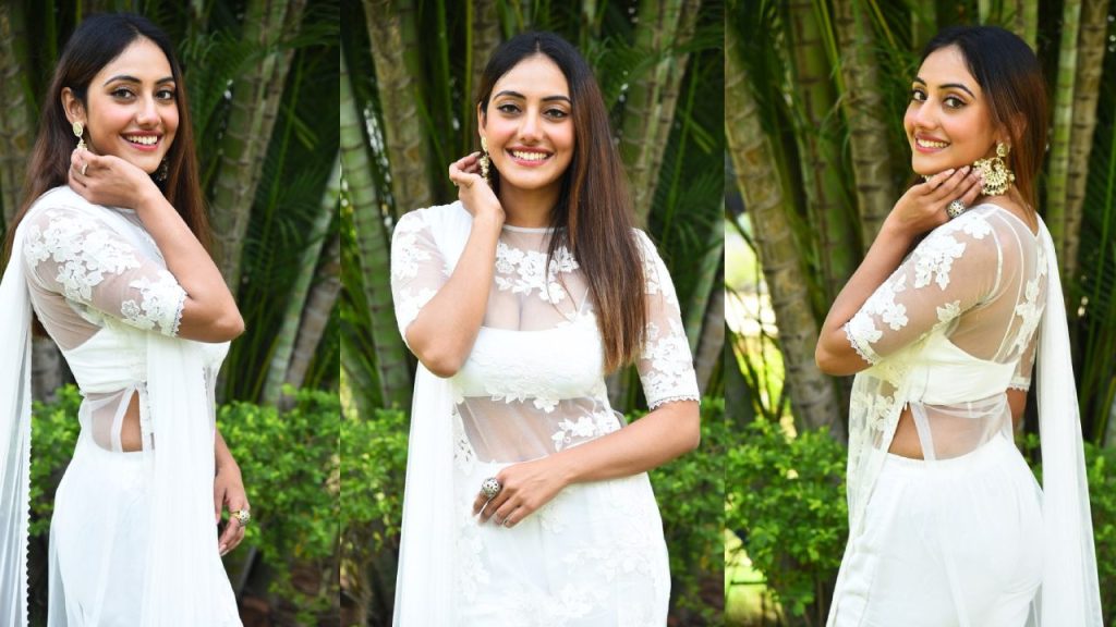 Shreyasi Sen : డియర్ ఆస్ట్రోనాట్.. వైట్ డ్రెస్లో శ్రేయసి సేన్ మెరుపులు..