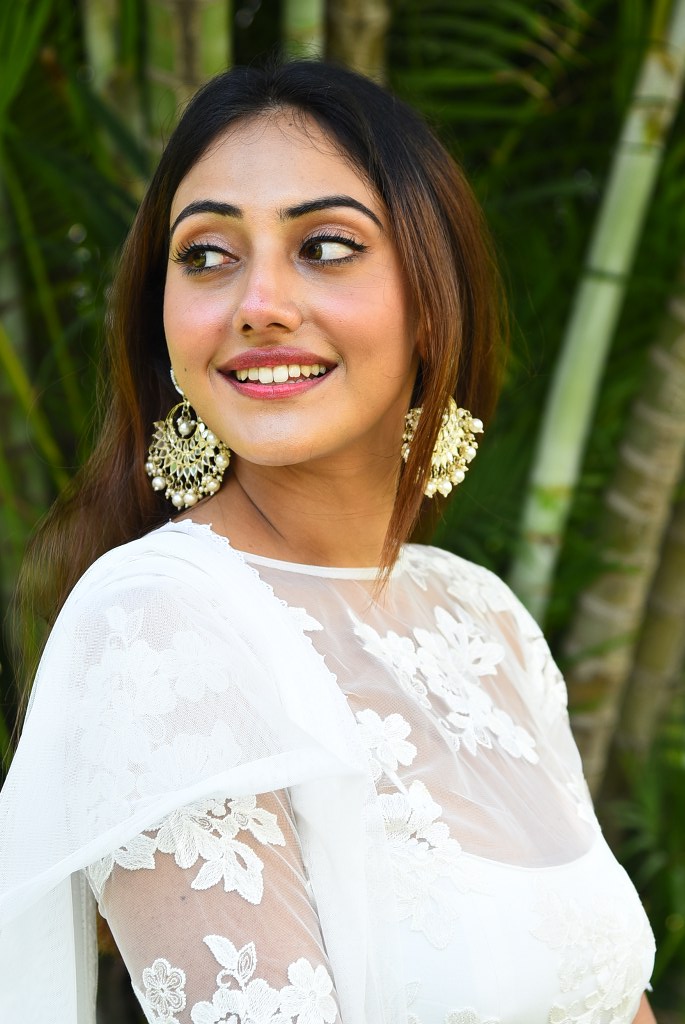 Shreyasi Sen Stunning Looks in White Dress