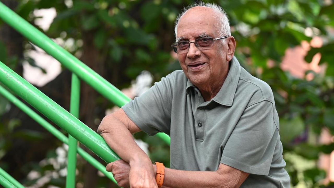 Singeetham Srinivasa Rao : టాలీవుడ్‌లో విషాదం.. ప్ర‌ముఖ ద‌ర్శ‌కుడు సింగీతం శ్రీనివాస‌రావు క‌న్నుమూత‌