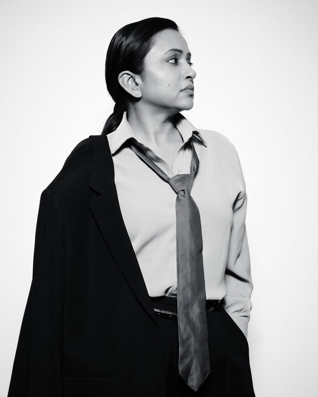 Anchor Suma Kanakala Boss Looks