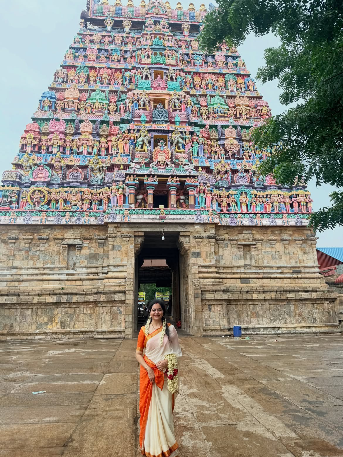 Singer Sunitha Visits Tamilnadu Temples