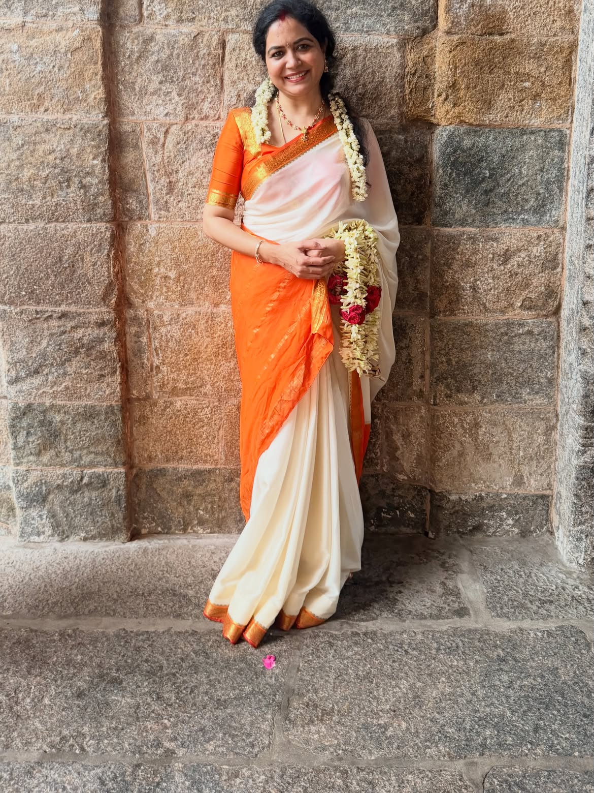 Singer Sunitha Visits Tamilnadu Temples
