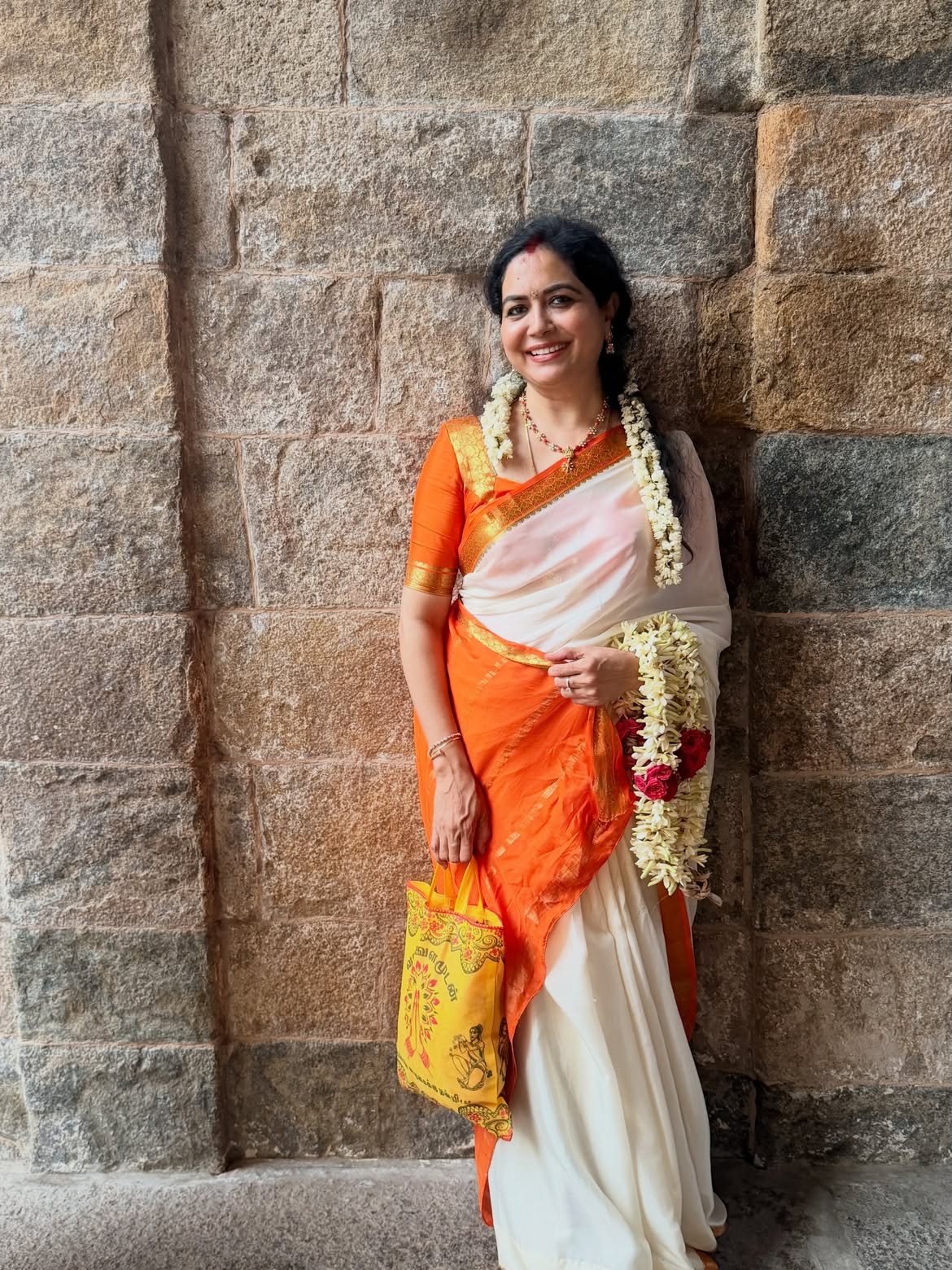 Singer Sunitha Visits Tamilnadu Temples