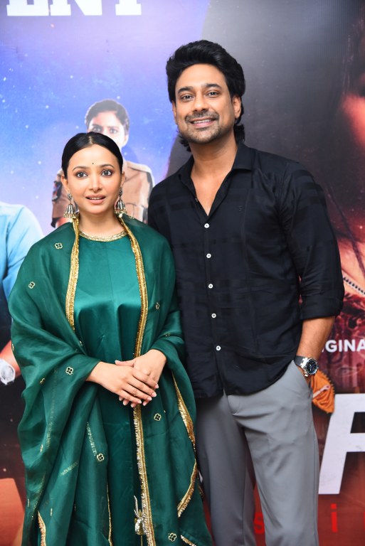 Varun Sandesh Shweta Basu Prasad Na Wife Missing Promotions