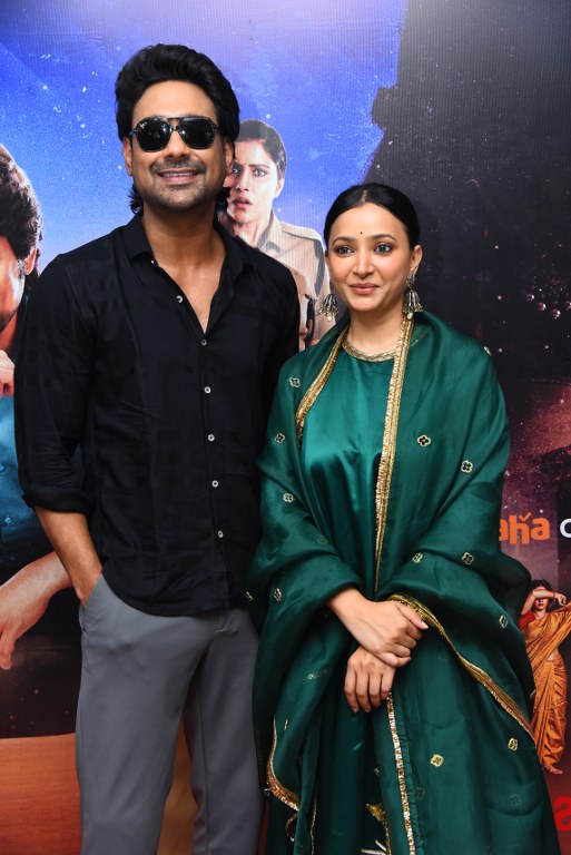 Varun Sandesh Shweta Basu Prasad Na Wife Missing Promotions